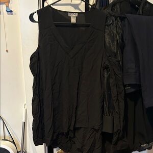 Neiman Marcus Black V-Neck Blouse